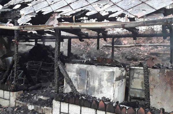 Požár přístavku rodinného domu v Černé Vodě