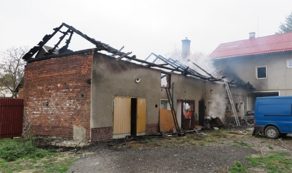 Požár stodoly zaměstnal šest jednotek hasičů