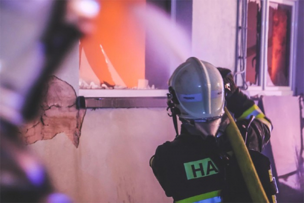 Rozsáhlý požár v průmyslovém areálu Přerov, ul. 9.května