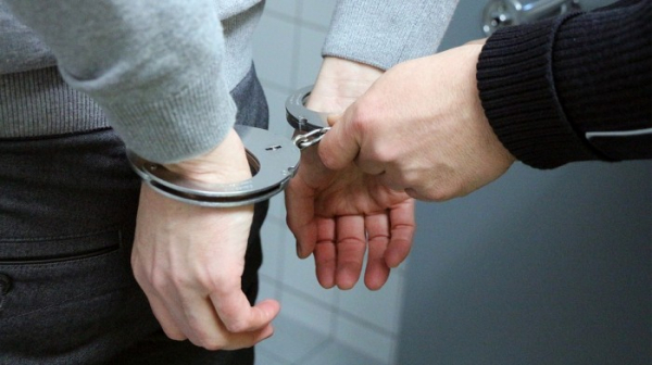 Kriminalisté poslali za mříže dalšího mladíka za pokus vraždy v Olomouci 