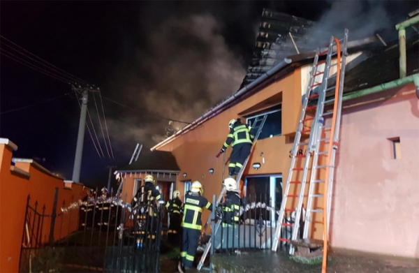 Požár rodinného domu na Prostějovsku 