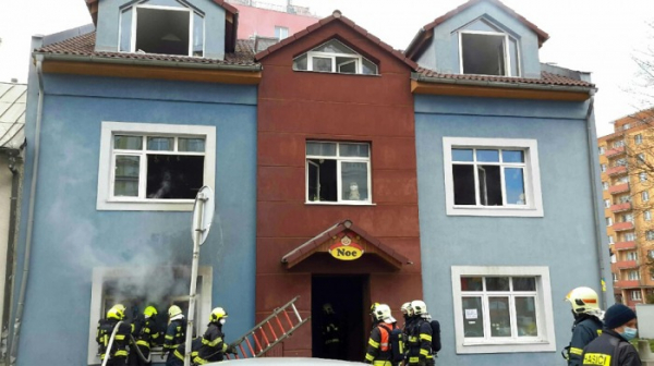 V Lipníku nad Bečvou vypukl požár v šicí dílně, škody přesáhly milion korun 