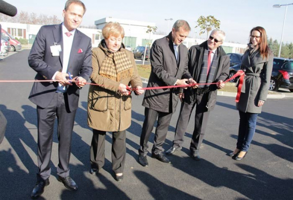 Hejtmanství finančně přispělo na nové parkoviště v prostějovské nemocnici