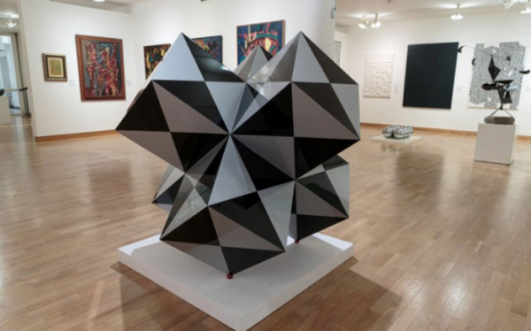 Muzeum umění Olomouc získalo Diamant, výraznou plastiku Victora Vasarelyho