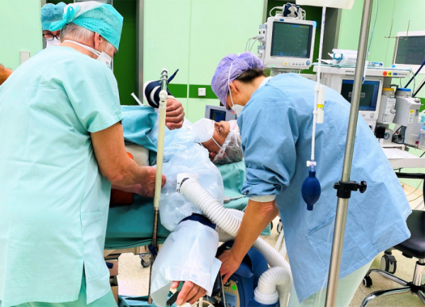 Nemocnice Šumperk začala používat speciální přikrývky, operované pacienty udrží v teple