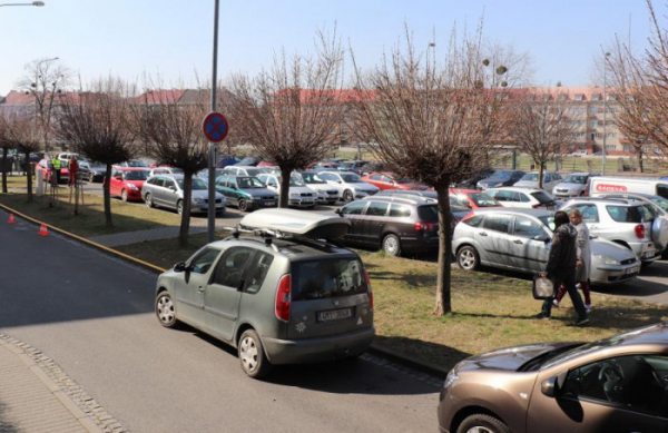 Parkování v Přerově je problém, pracovní skupina se bude zabývat novými možnostmi