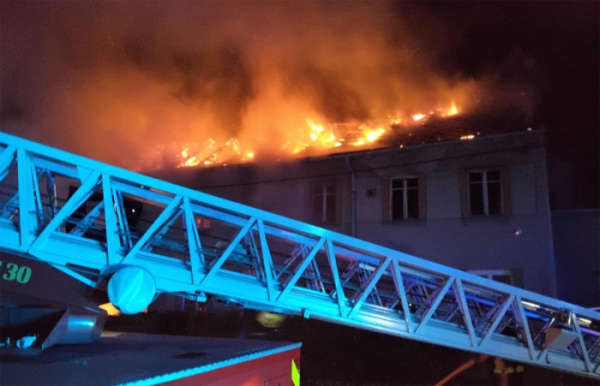 Při požáru rodinného domu v Držovicích na Olomoucku byla nalezena osoba bez známek života