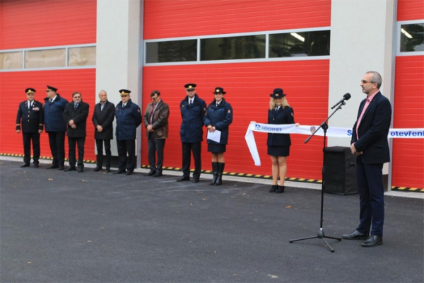 Profesionální hasiči ze Šumperku mají novou stanici