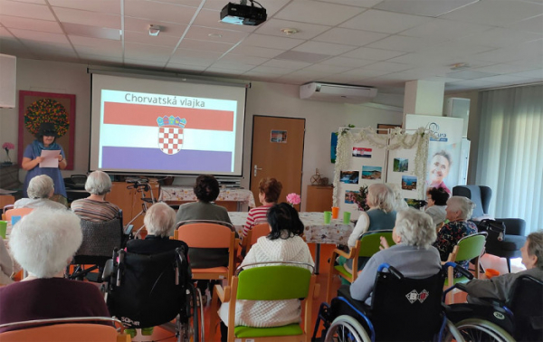 Chorvatské týdny v olomouckém SeniorCentru SeneCura: Podávala se pljeskavica i čorba