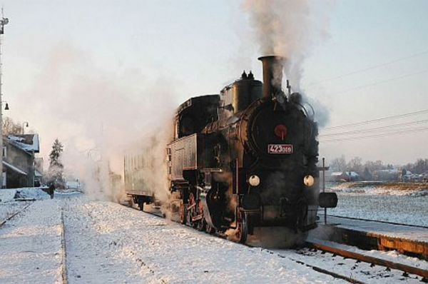 Do okolí Olomouce vyrazí v neděli 4. prosince parní vlak s Mikulášem a jeho družinou