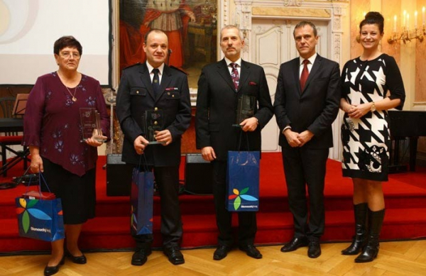 Vybraní dobrovolníci v Olomouckém kraji obdrželi cenu Křesadlo 2015 a cenu GOAL