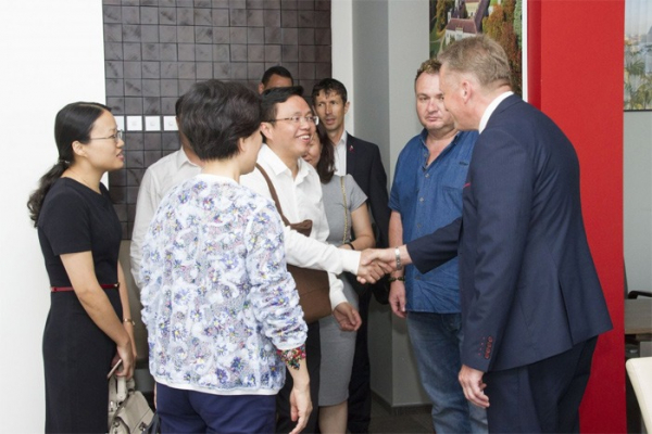 Náměstek hejtmana Pavel Šoltys přijal čínskou delegaci z provincie Fujian